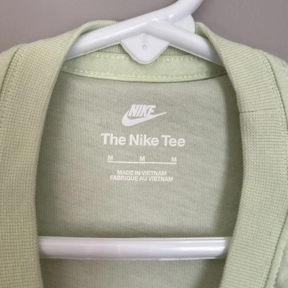 Nike Green Short Sleeve Essential Tee